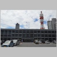 Imabari City Hall Main Building, photo Asturio Cantabrio, Wikipedia.jpg